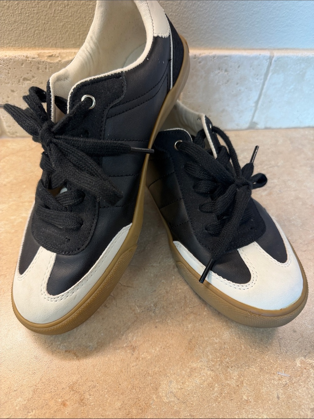 GBG Los Angeles Black, White & Tan Kids Lace-Up Sneakers